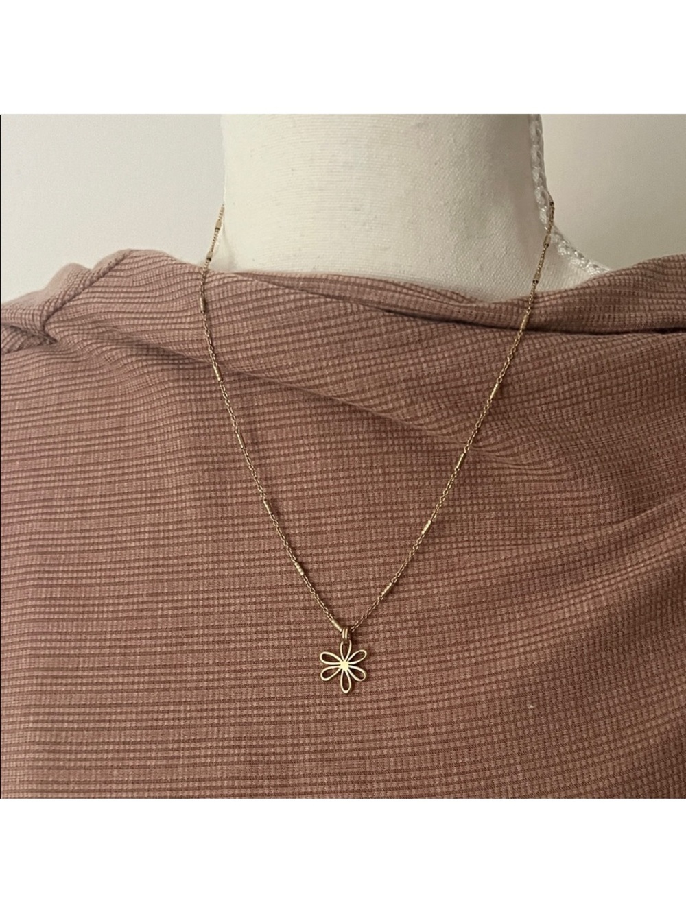Gold Tone Daisy Pendant Necklace - Womens  Jewelry
